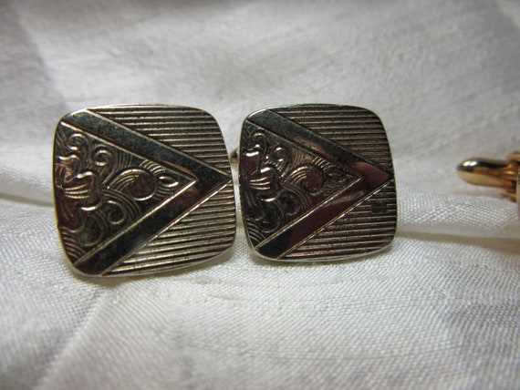 Vintage Two Sets of Goldtone Cufflinks Signed Swa… - image 3