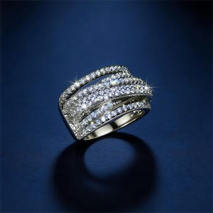 Exaggerated Micro-Set Zircon Ring, Individualistic and Avant-Garde Ring