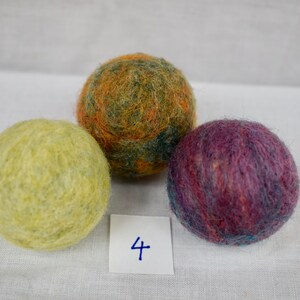 Needle felted balls for cats image 3