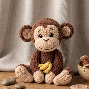 Schema per realizzare una scimmietta amigurumi all'uncinetto in PDF / Tutorial per principianti su come realizzare un peluche / Schema per un simpatico giocattolo di peluche all'uncinetto