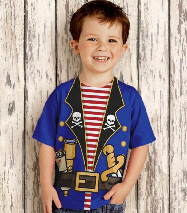 how to cut a tshirt into a pirate shirt