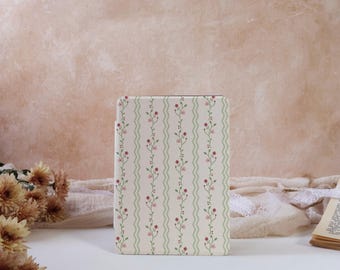 Funda Kindle Floral Lines para Kindle de 11.ª/10.ª generación (6 pulgadas), Kindle Paperwhite de 12.ª/11.ª generación (6 pulgadas) y Kobo Clara (6 pulgadas). Nueva funda Kindle con activación automática.