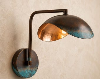 Aplique de pared con pátina verdigris – Aplique de cúpula de borde abierto hecho a mano, lámpara de pared de latón para interiores y exteriores, luminaria rústica vintage para el hogar.