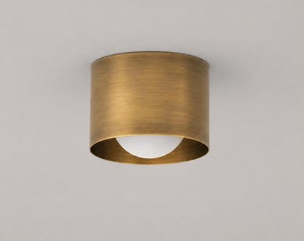 Lámpara de techo moderna de latón macizo para montaje empotrado – Lámpara cilíndrica artesanal con forma de cúpula y globo de cristal.