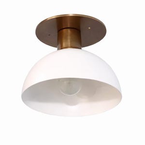 Moderne messing verzonken plafondlamp: 6-inch witte bolkap