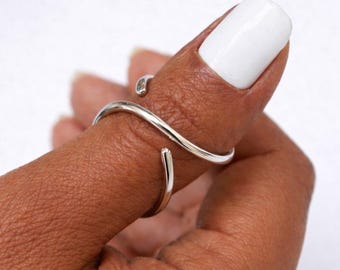 Arthritis Relief Ring for Women | Adjustable Wave Arthritis Ring | Anxiety & Fidget Ring | Open Band Pain Relief Jewelry