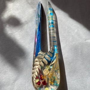 Handmade Hair Fork Wood & Epoxy Resin, Floral Resin Hair Stick, Botanical Hair Accessory, Unique Gift for Her