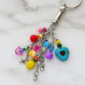 CORAÇÃO VIBRANTE - Puxador de zíper, pingente de bolsa, chaveiro, pingente de telefone celular, fecho de tricô, fecho de ponto - cristais e turquesa Howlite