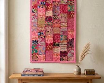 Tapisserie en patchwork de sari fait main, art textile indien brodé