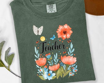 Botanical Teacher Shirt, Wildflower Teacher Tee, Teacher Appreciation Gift, Minimalist Floral Shirt, Back to School Teacher Gift