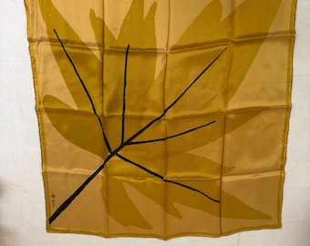 Pañuelo de seda con diseño exclusivo de Vera Neumann