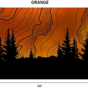 Puede incluir: Impresi&oacute;n art&iacute;stica de paisaje naranja con una silueta de bosque contra un cielo degradado con l&iacute;neas de contorno. La impresi&oacute;n mide 147 cm de ancho y 58 cm de alto, con la palabra "ORANGE" en la parte superior.