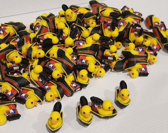 MAGNETIC (100 Pack) MINI Cruising Duck DISNEY Cruise Line Themed 3D Printed Ducks