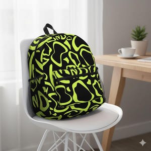 Peut inclure: Panneau en bois rustique avec l'inscription "Welcome to our home" dans un style manuscrit. Le panneau présente une finition vieillie et un design simple et accueillant, idéal pour un porche ou une entrée.