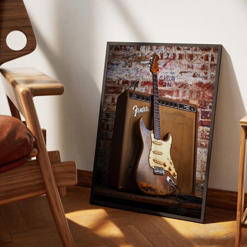 Lienzo con guitarra eléctrica Fender vintage y amplificador, arte mural de música retro, lámina de guitarra desgastada, decoración rock and roll, instrumento clásico imagen 2