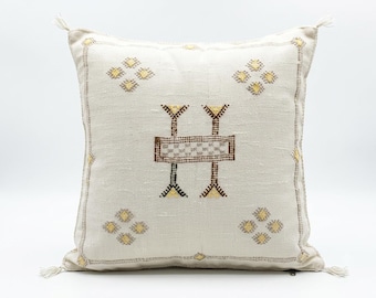 Marokkaanse zijden kussenhoes met cactusmotief, ivoorkleurig beige Sabara kussen, handgemaakt Berber borduurwerk, minimalistische boho decoratie 20x20