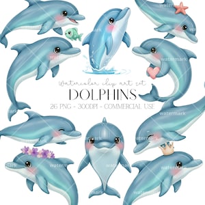 Könnte beinhalten: Eine Sammlung von Aquarell-Delfin-Cliparts in verschiedenen Posen. Die Delfine sind hauptsächlich hellblau mit rosa Akzenten, einige mit Accessoires wie Kronen und Blumen. Der Text "DOLPHINS" ist zu sehen.