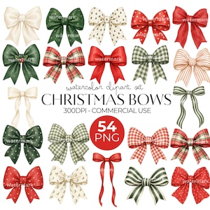 Op de afbeelding: Een verzameling van tweeëntwintig aquarelillustraties van kerststrikken in diverse patronen en kleuren, waaronder rood, groen, crème en ruitpatronen. De tekst luidt watercolor clipart set CHRISTMAS BOWS 300DPI - COMMERCIAL USE 54 PNG.