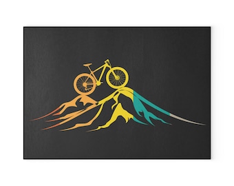 Oberhalb des Weges - Minimales Mountainbike Glas-Schneidbrett