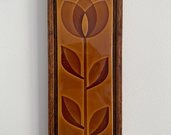 Vintage European Ceramic Tile Art (1970s) – Tasmanian Oak Floating Frame – Upcycled, Handmade Sustainable 20cm x 10cm
