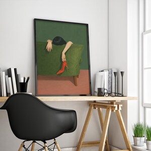 Mulher com salto vermelho – Impressão de arte minimalista de femme fatale para parede imagem 4
