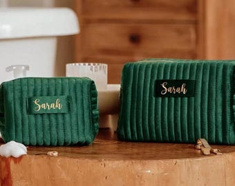 Pochette per il trucco in velluto personalizzata, regalo per damigella d'onore, trousse cosmetica con monogramma, regalo per la festa di addio al nubilato, regalo per addio al nubilato, beauty case da viaggio