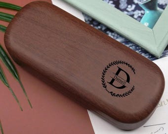Personalized Wooden Glasses Case with Engraving – Classic Sunglasses Holder Gift for Dad, Father of the Bride, Groom & Best Man Gift