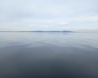 Minimalist Coastal Wall Art Print – Calm Ocean Horizon – Neutral Seascape Photography