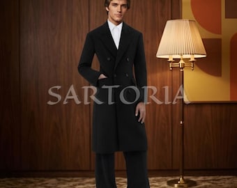 Eleganza senza tempo: il completo SARTORIA anni '70 composto da cappotto doppiopetto e pantaloni a gamba larga in lana blu notte.