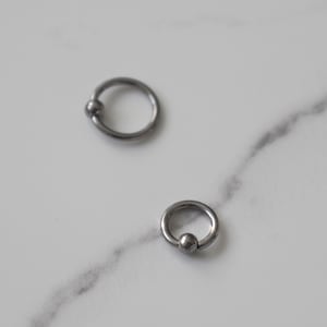 16G 316L Stainless Steel Captive Bead Ring - Classic CBR Hoop with Fixed Bead for Septum, Daith, Conch, Helix, Nostril - Silver