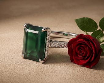 Anello con smeraldo taglio smeraldo, anello di fidanzamento in argento sterling con pavé di zirconi e diamante taglio smeraldo, anelli di tendenza