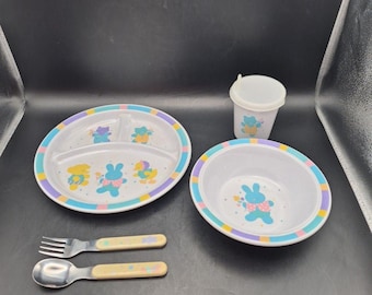 Vtg 1984 HALLMARK baby-kinderschaal 4-delige set borden kom beker zilverwerk