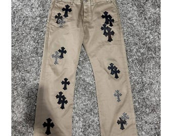 Pantalones beige con parche cruzado – Vaqueros con parche de cuero estilo streetwear