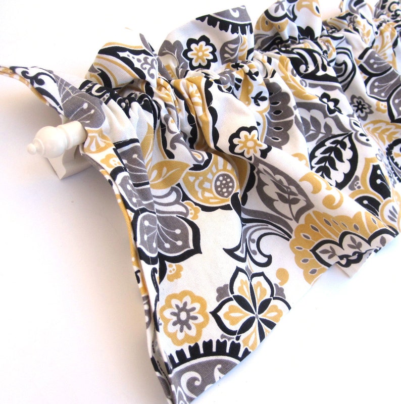 Ranae Kitchen Curtains Yellow White Black Paisley Flowers 43 Inches Wide Window Valance Curtain Bay Panel Eva Clements Banana