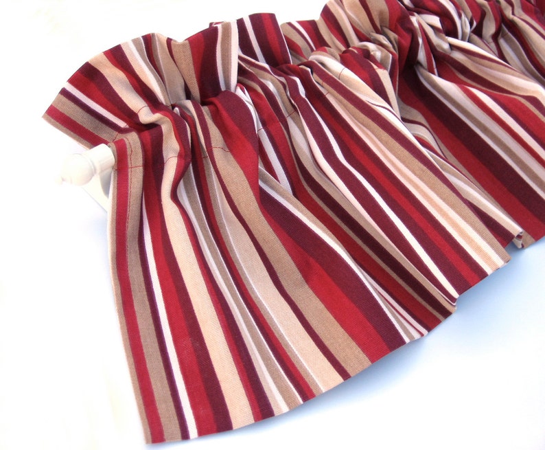 Red Valance Curtain And Cream Stripes 43 Kitchen Image 0