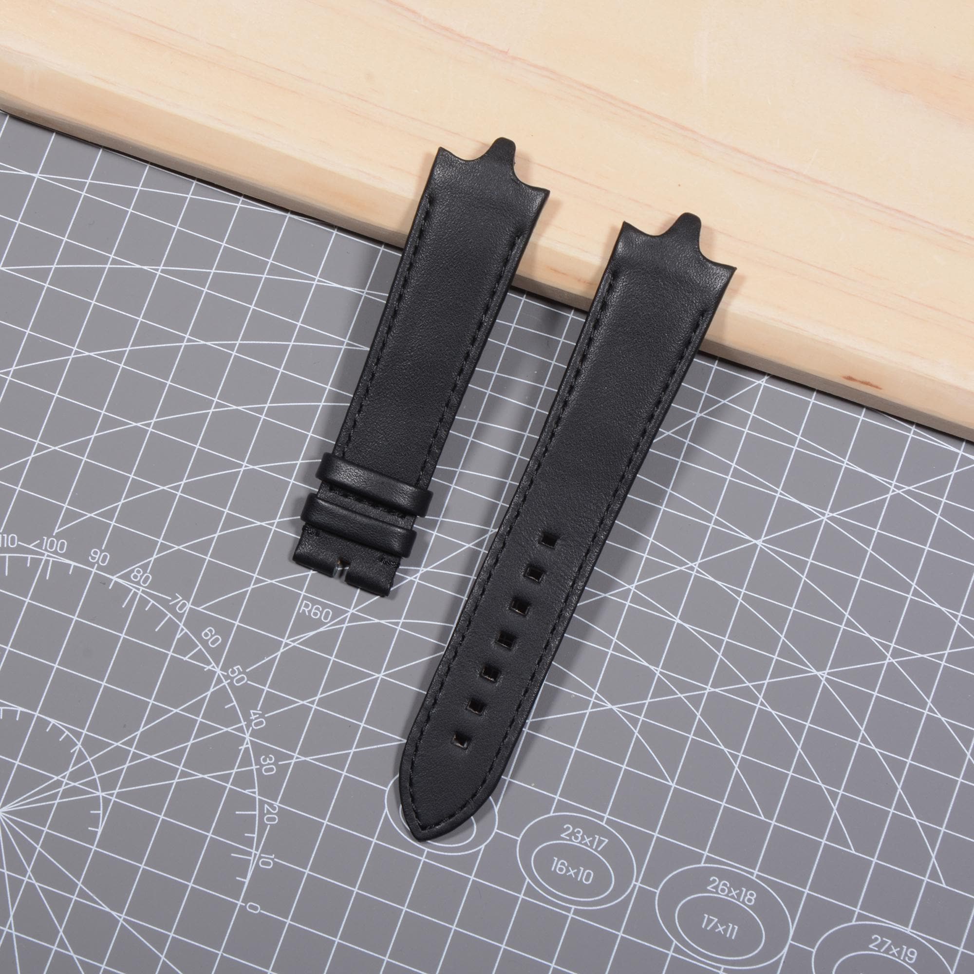 エベル　レザーストラップ エベル 1911 8134901 ストラップ 20mm アリゲーター レザー ストラップ