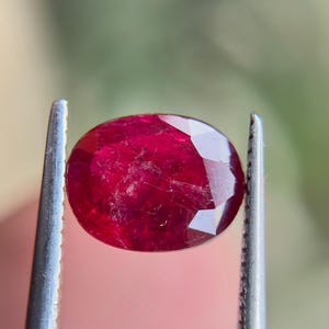 1.05 Carat Natural Red Ruby Oval Cut Loose Gemstone | Pigeon Blood Color Ruby for Ring or Pendant | Genuine July Birthstone | Collector Gem