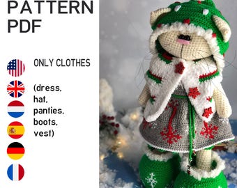 Patrón de traje navideño verde a crochet. Un estilo fácil y bonito para un juguete.