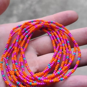 Single strand seed bead beaded bracelet, stacking bracelets, handmade jewelry, colorful bracelets, simple bracelet, minimalist bracelet,