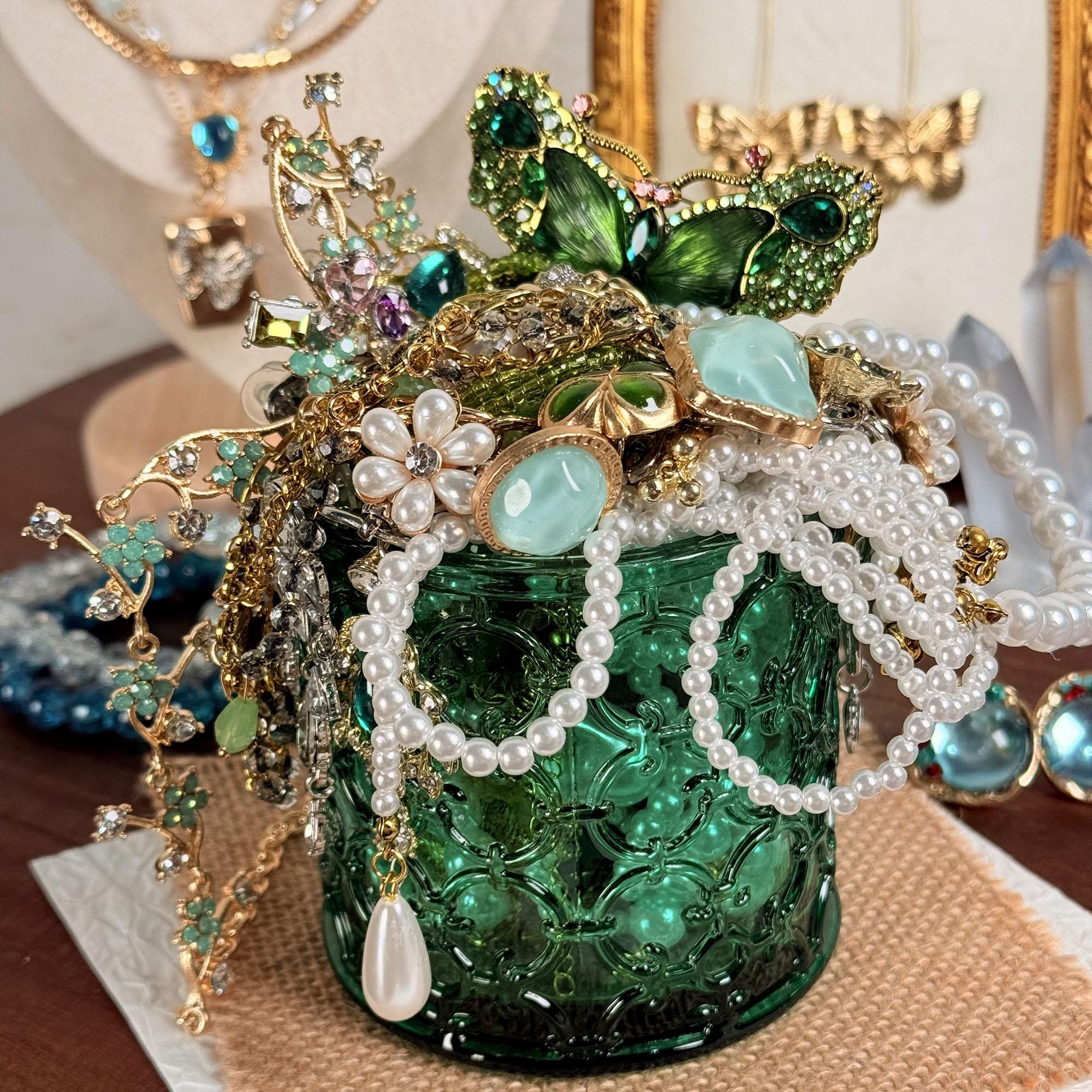 Jewelry mystery box - Etsy 日本