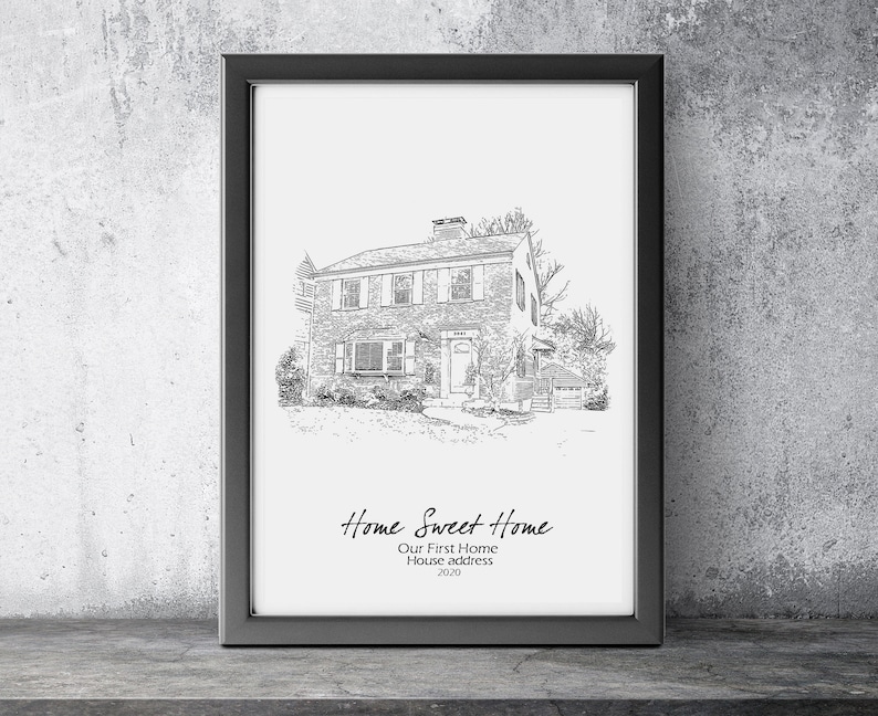 Peut inclure: Dessin au trait noir et blanc d'une maison avec le texte "Home Sweet Home" et "Our First Home" sous l'image. Le texte comprend &eacute;galement l'ann&eacute;e "2020" et les mots "House address".