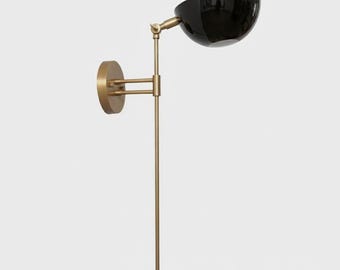 Elegancia italiana para tu espacio con una lámpara de pared de latón Una pieza atemporal para tu hogar