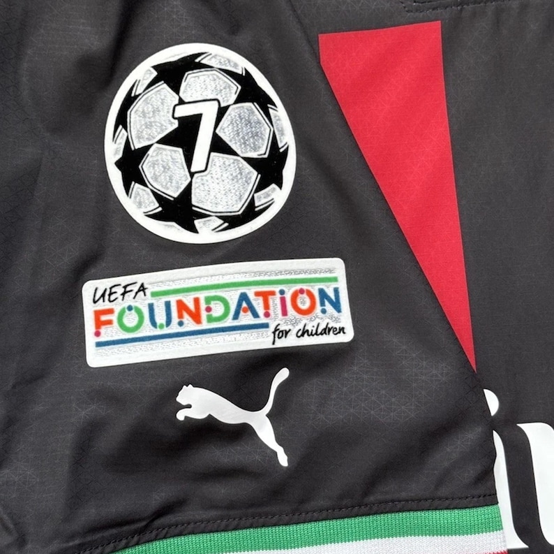 Zlatan Ibrahimovic AC Milan 2022/23 Jersey – Retro Football Shirt (Printed Signature) image 2