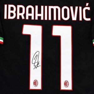 Zlatan Ibrahimovic AC Milan 2022/23 Jersey – Retro Football Shirt (Printed Signature) image 5