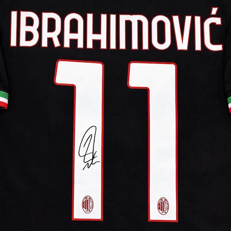 Zlatan Ibrahimovic AC Milan 2022/23 Jersey – Retro Football Shirt (Printed Signature) image 5