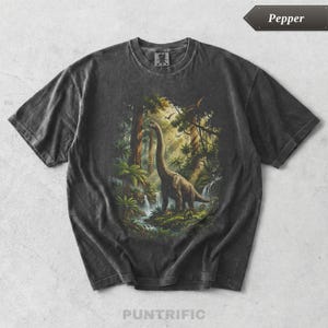 Brachiosaurus Jungle Vintage Graphic Tee, Comfort Colors® Dino-present-t-shirt, förhistorisk konst-t-shirt, Jurassic-älskare-present, överdimensionerad tvättad tee