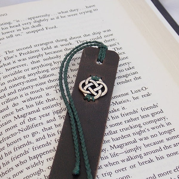 Celtic Bookmark, Leather Bookmark, Family Loyalty Knot Bookmark, Celtic Knot Bookmark, 3rd Anniversary Gift For Him, Norse Bookmark