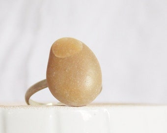 Beach Pebble Ring, Greek Roch Ring, Bridesmaid Ring, Beach Stone Jewelry, Summer Wedding Ring, Statement Rock Ring, Eco-Friendly Stone Ring