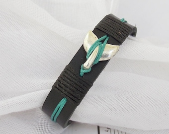 Bracciale in pelle con coda di balena personalizzato, polsino nautico da uomo, ciondolo in argento