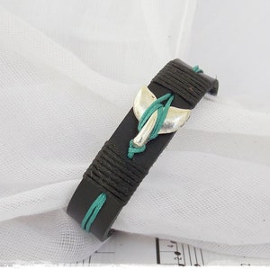 Whale Tail Bracelet, Personalzed Orca Bracelet, Men's Leather Bracelet, Ocean Bracelet For Him, Oceanic Bracelet, Nautical Bracelet Cuff